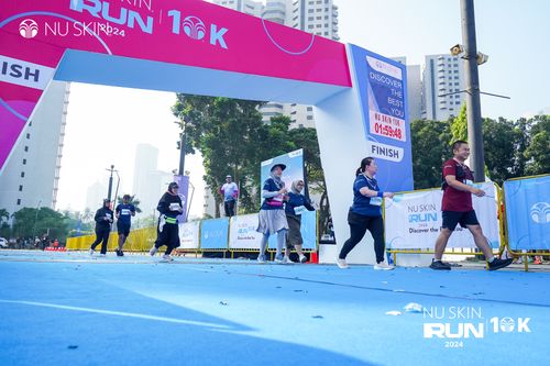 Race photo from Nu Skin Run 10K