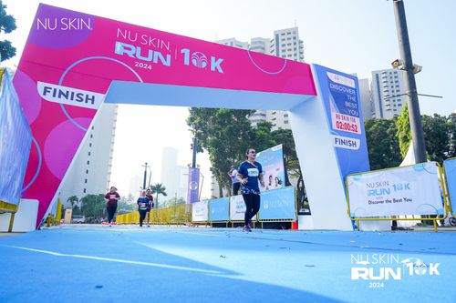 Race photo from Nu Skin Run 10K