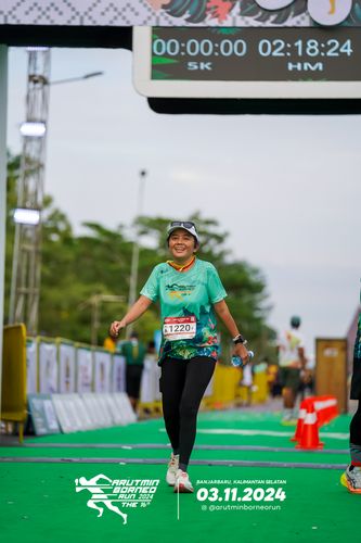 Race photo from Arutmin Borneo Run 2024