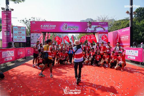 Race photo from Smartfren Run 2025 