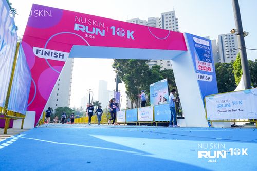 Race photo from Nu Skin Run 10K