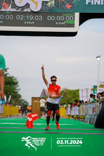 Race photo from Arutmin Borneo Run 2024
