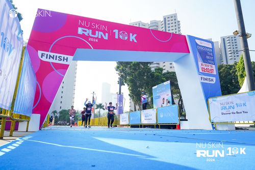 Race photo from Nu Skin Run 10K