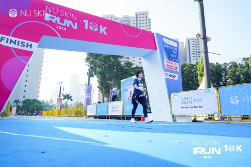 Race photo from Nu Skin Run 10K