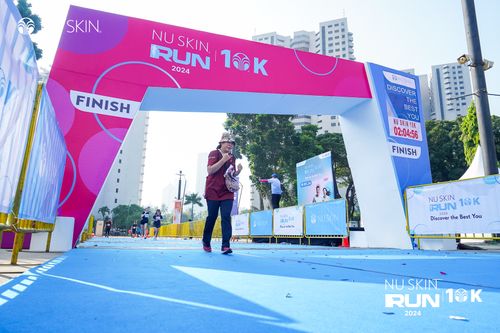 Race photo from Nu Skin Run 10K