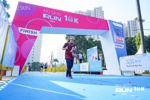 Race photo from Nu Skin Run 10K