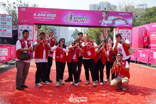 Race photo from Smartfren Run 2025 