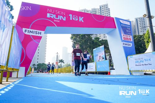 Race photo from Nu Skin Run 10K