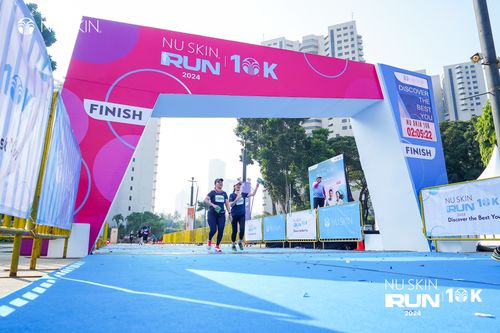 Race photo from Nu Skin Run 10K