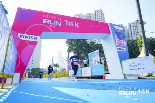 Race photo from Nu Skin Run 10K