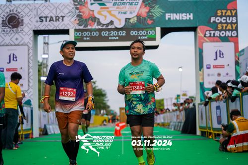 Race photo from Arutmin Borneo Run 2024