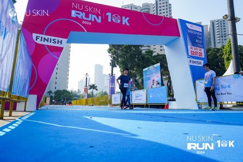 Race photo from Nu Skin Run 10K