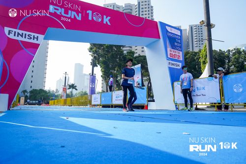 Race photo from Nu Skin Run 10K