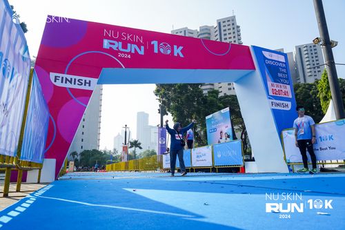 Race photo from Nu Skin Run 10K