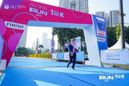 Race photo from Nu Skin Run 10K