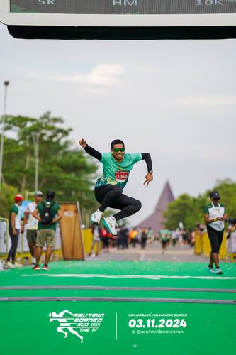 Race photo from Arutmin Borneo Run 2024