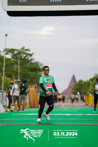 Race photo from Arutmin Borneo Run 2024