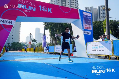 Race photo from Nu Skin Run 10K