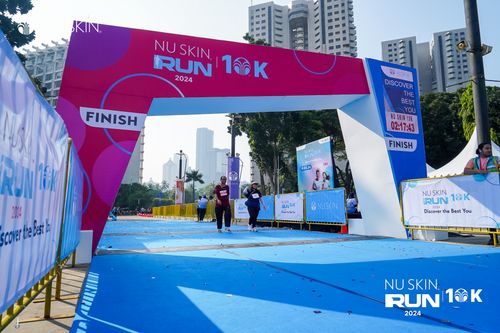 Race photo from Nu Skin Run 10K