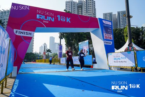 Race photo from Nu Skin Run 10K