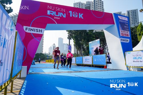 Race photo from Nu Skin Run 10K