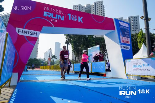 Race photo from Nu Skin Run 10K