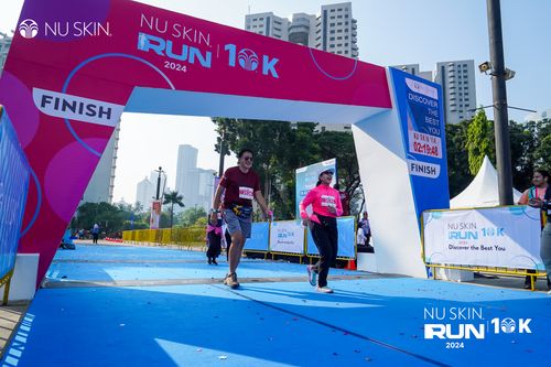 Race photo from Nu Skin Run 10K