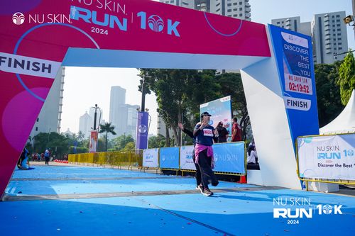 Race photo from Nu Skin Run 10K