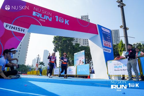 Race photo from Nu Skin Run 10K
