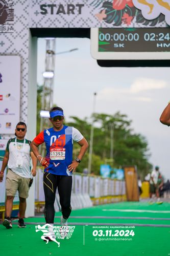 Race photo from Arutmin Borneo Run 2024