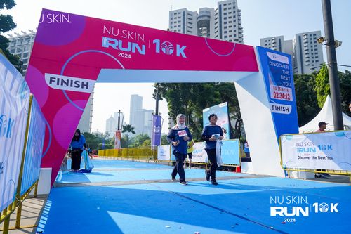 Race photo from Nu Skin Run 10K