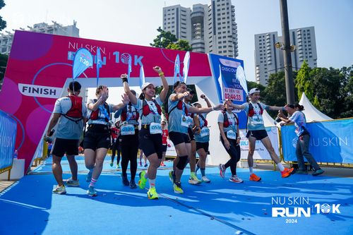 Race photo from Nu Skin Run 10K