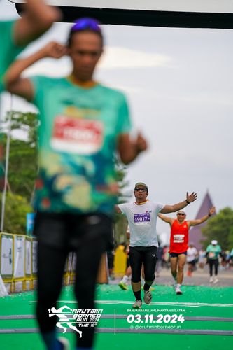 Race photo from Arutmin Borneo Run 2024