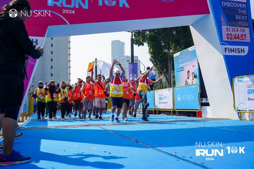 Race photo from Nu Skin Run 10K