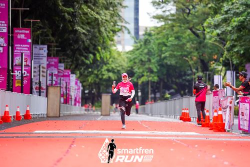 Race photo from Smartfren Run 2024