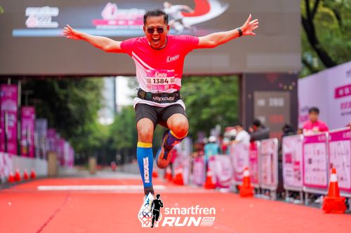 Race photo from Smartfren Run 2024