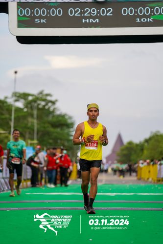 Race photo from Arutmin Borneo Run 2024