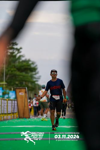 Race photo from Arutmin Borneo Run 2024