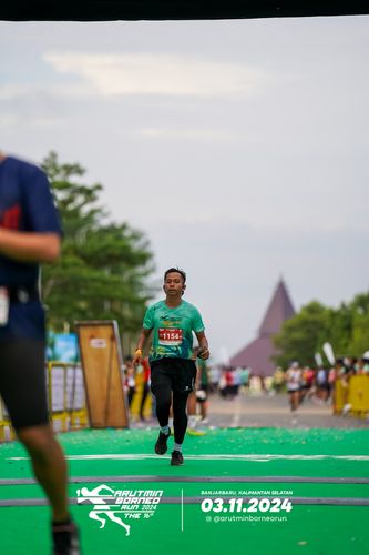 Race photo from Arutmin Borneo Run 2024