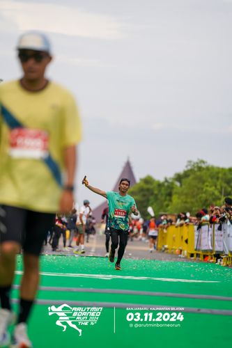 Race photo from Arutmin Borneo Run 2024