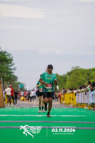 Race photo from Arutmin Borneo Run 2024