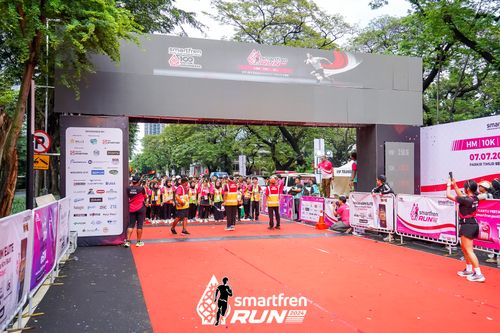 Race photo from Smartfren Run 2024