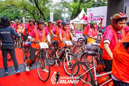 Race photo from Smartfren Run 2024