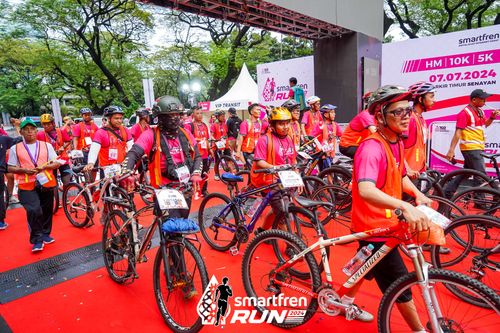 Race photo from Smartfren Run 2024