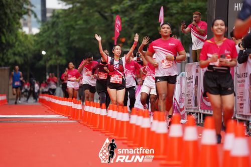 Race photo from Smartfren Run 2024