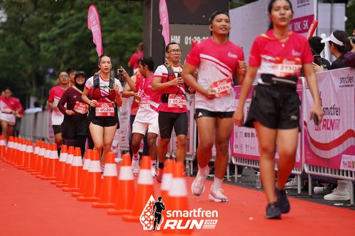 Race photo from Smartfren Run 2024