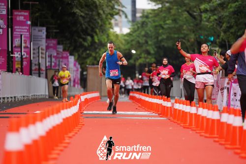 Race photo from Smartfren Run 2024