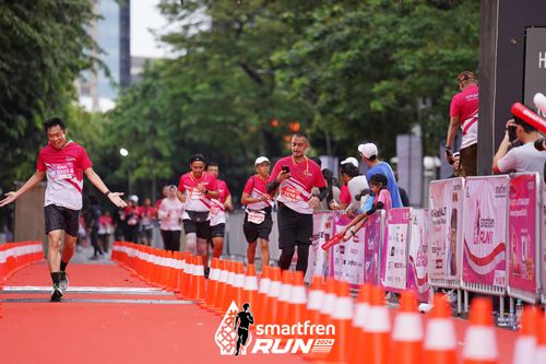 Race photo from Smartfren Run 2024