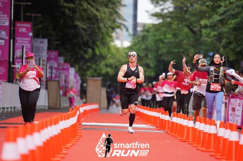 Race photo from Smartfren Run 2024