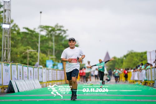 Race photo from Arutmin Borneo Run 2024